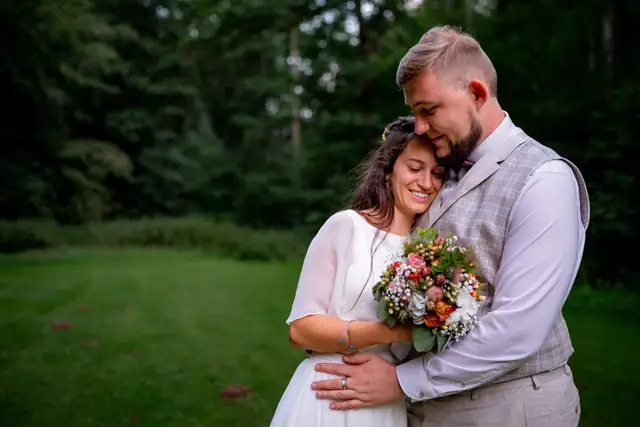 20230811 20 47 06 Hochzeit Elztal Hochzeitsfotograf Heiraten Heidelberg Landgasthof Heidersbacher Muehle 4K8A8171.5cCGa Pm Eva & Pierre
