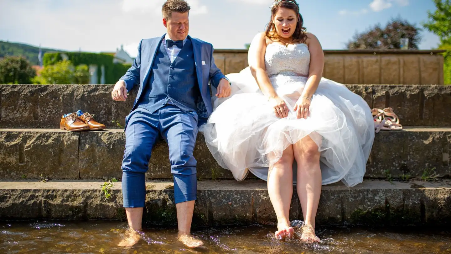 Hochzeitsfotograf in Bad Dürkheim: Brautpaar im Kurpark.