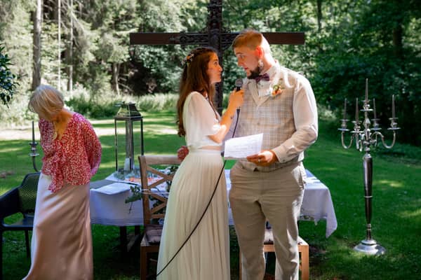 20230811 14 57 20 Hochzeit Elztal Hochzeitsfotograf Heiraten Heidelberg Landgasthof Heidersbacher Muehle 4K8A1460.CCCvj756 20230811-14-57-20-hochzeit-elztal-hochzeitsfotograf-heiraten-heidelberg-Landgasthof-Heidersbacher-Muehle-4K8A1460.jpg