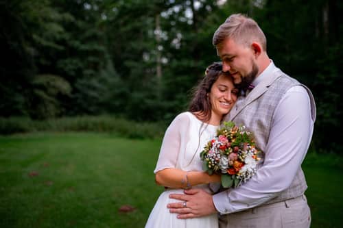 20230811 20 47 06 Hochzeit Elztal Hochzeitsfotograf Heiraten Heidelberg Landgasthof Heidersbacher Muehle 4K8A8171.BIxza2bk Eva & Pierre