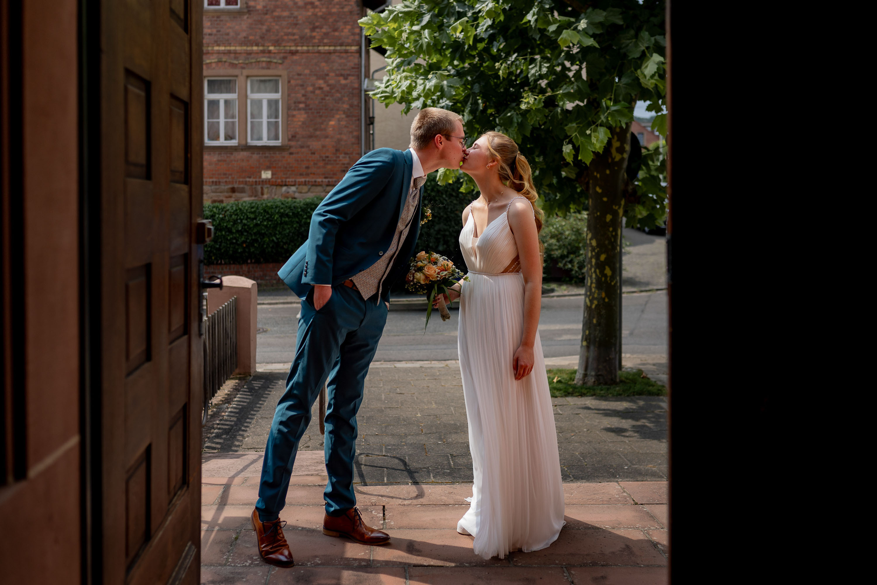 wie gestellt fürden hochzeitsfotos sein? Candid wedding vs Editorial