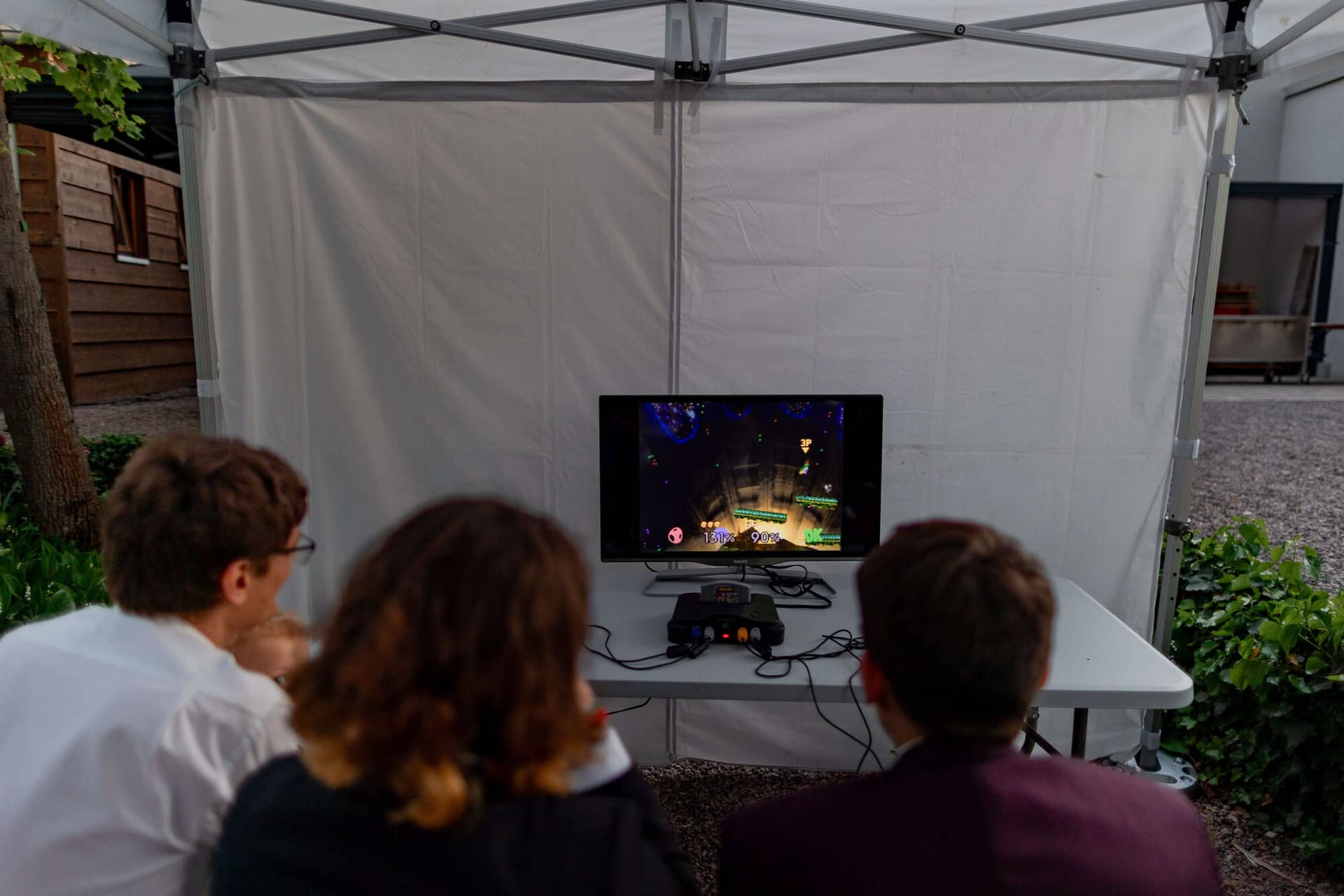 20250501 20 34 124K8A6763 Als Hochzeitsfotograf Im Fritz Ritter In Bad Duerkheim.BKTrFNHn Hochzeitspaar genießt innigen Moment bei der Abendfeier im Weingut