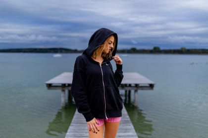 Elli Fotoshooting Muenchen Ammersee Fotograf Matthias Butz20231021 16 32 11 4K8A2314.DUkbI2pz Elli