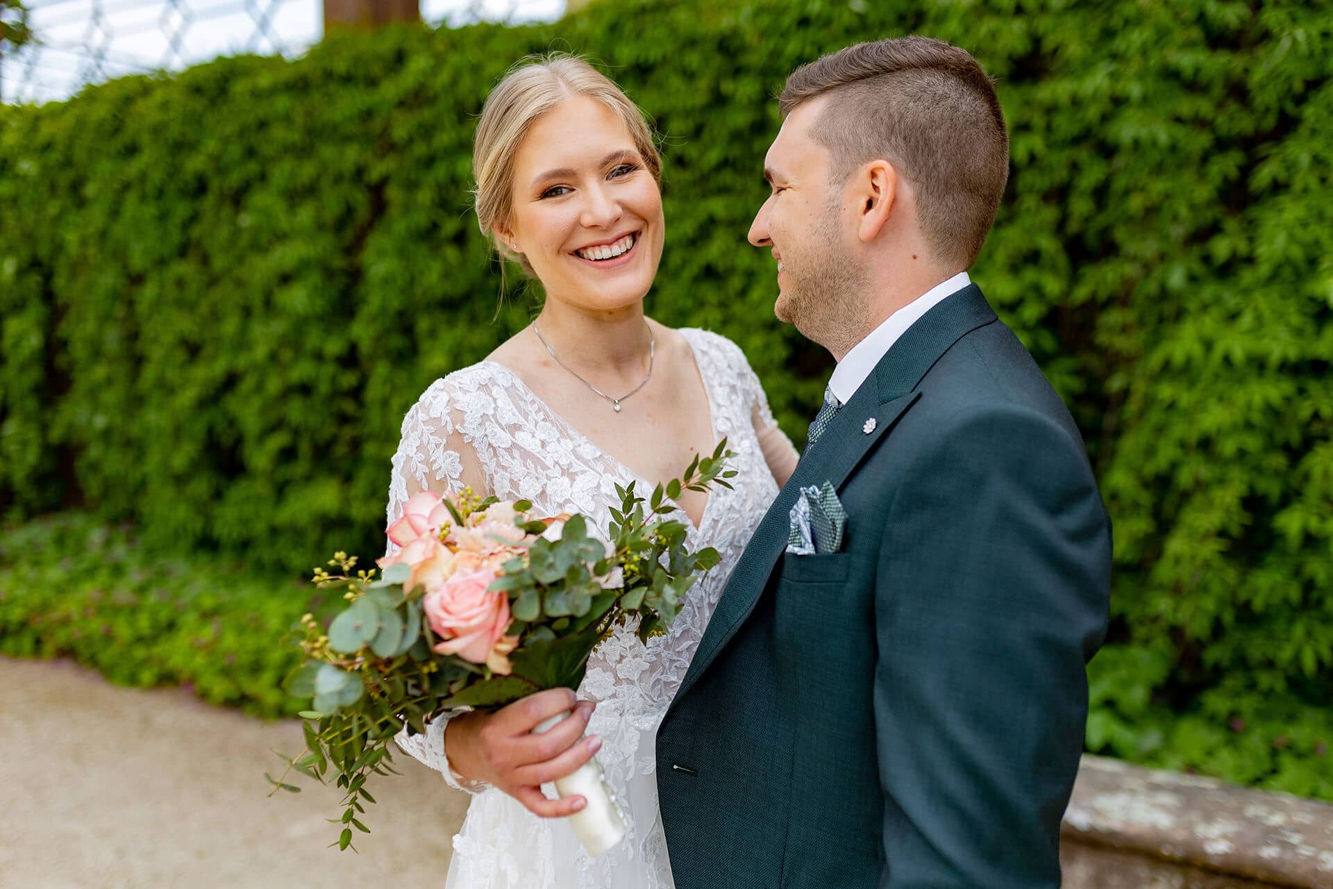 First Look Hochzeitsfotografie Tipps Fuer Brautpaare 2.DXRLotpL first-look-hochzeitsfotografie-tipps-fuer-brautpaare-2