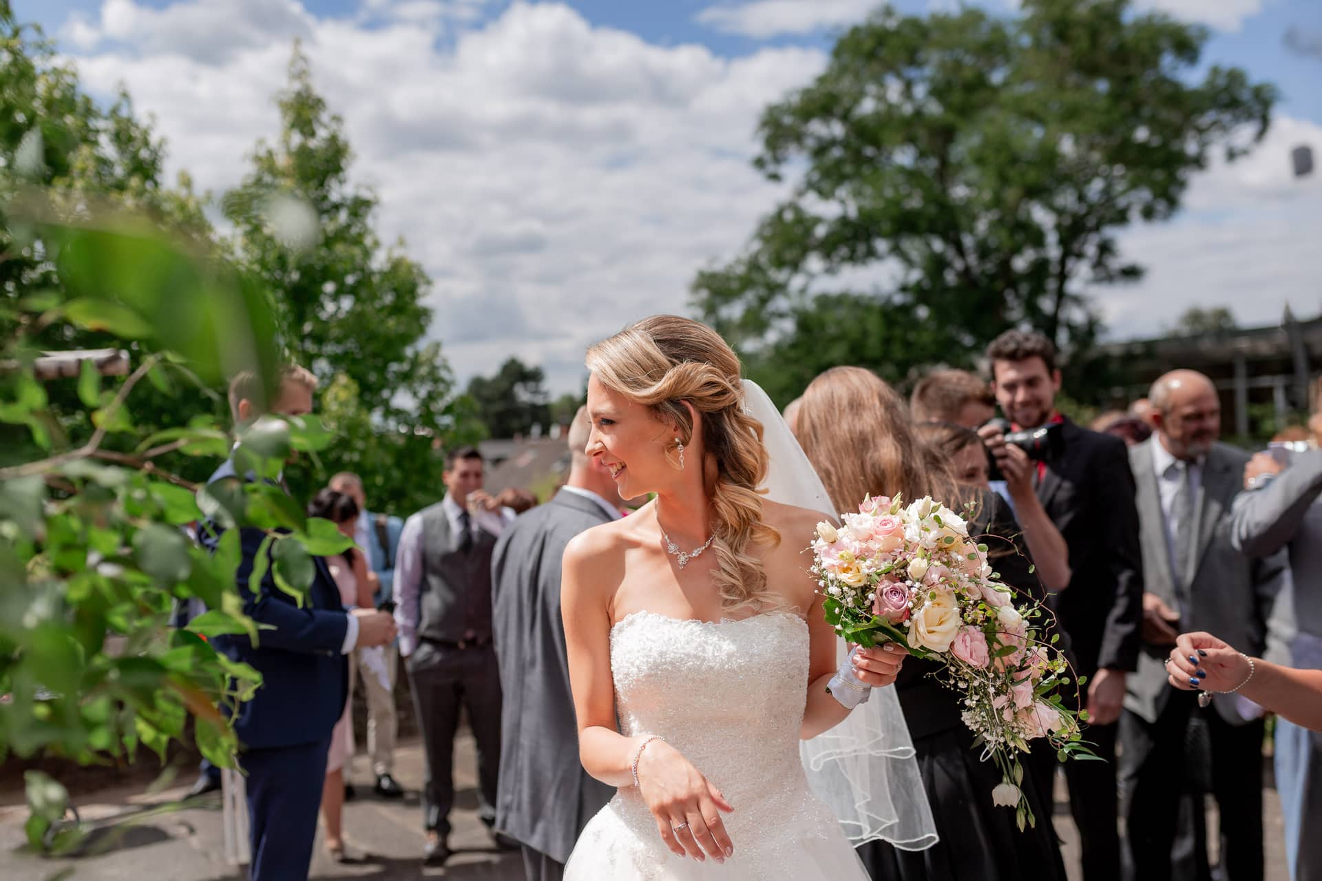Heiraten Mannheim Hofgut Hohenstein Lauertal Reza Sharin Auferstehungskirche IMG 2931.DvdlSxRX hochzeitsfotograf-bad-duerkheim