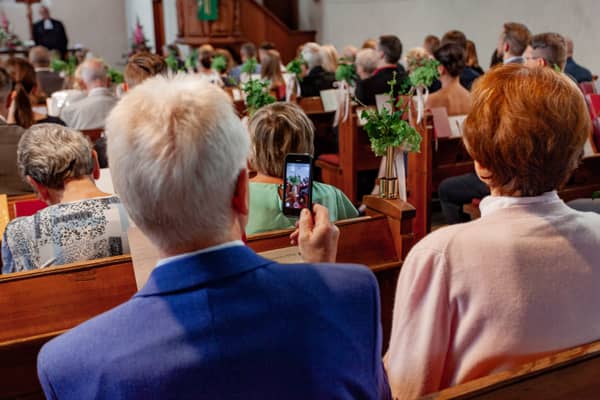 Heiraten Mannheim Hofgut Hohenstein Lauertal Reza Sharin Auferstehungskirche IMG 7865.DU 94dz9 heiraten-mannheim-hofgut-hohenstein-lauertal-reza-sharin-auferstehungskirche-IMG_7865.jpg