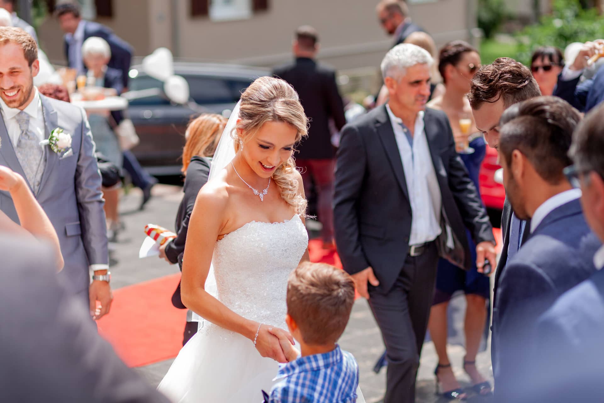Heiraten Mannheim Hofgut Hohenstein Lauertal Reza Sharin Auferstehungskirche IMG 8008.DJxlSDde Ringübergabe bei der kirchlichen Trauung Mannheim
