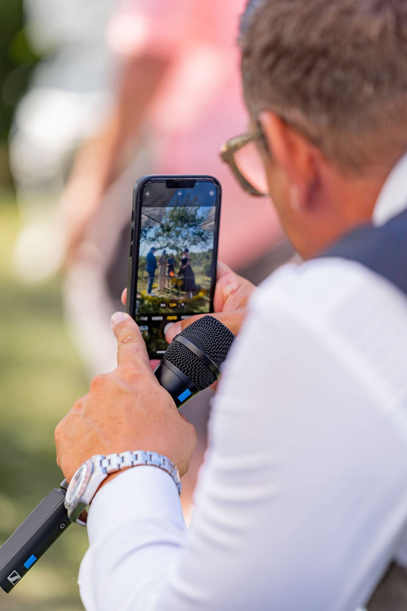 Hochzeitsfotograf Neustadt Hambacher Schloss Ruppertsberg Kellers Keller 28.BCvdIAkw Historische Außenansicht Kellers Keller Ruppertsberg mit romantischer Fassade und Blumenschmuck