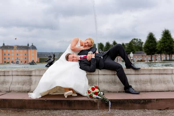 Hochzeitsfotograf Schwetzingen Schlossgarten Brautpaarshooting 20170812 14 03 16 IMG 0144.BDWW9Usd hochzeitsfotograf-schwetzingen-schlossgarten-brautpaarshooting-20170812-14-03-16-IMG_0144.jpg