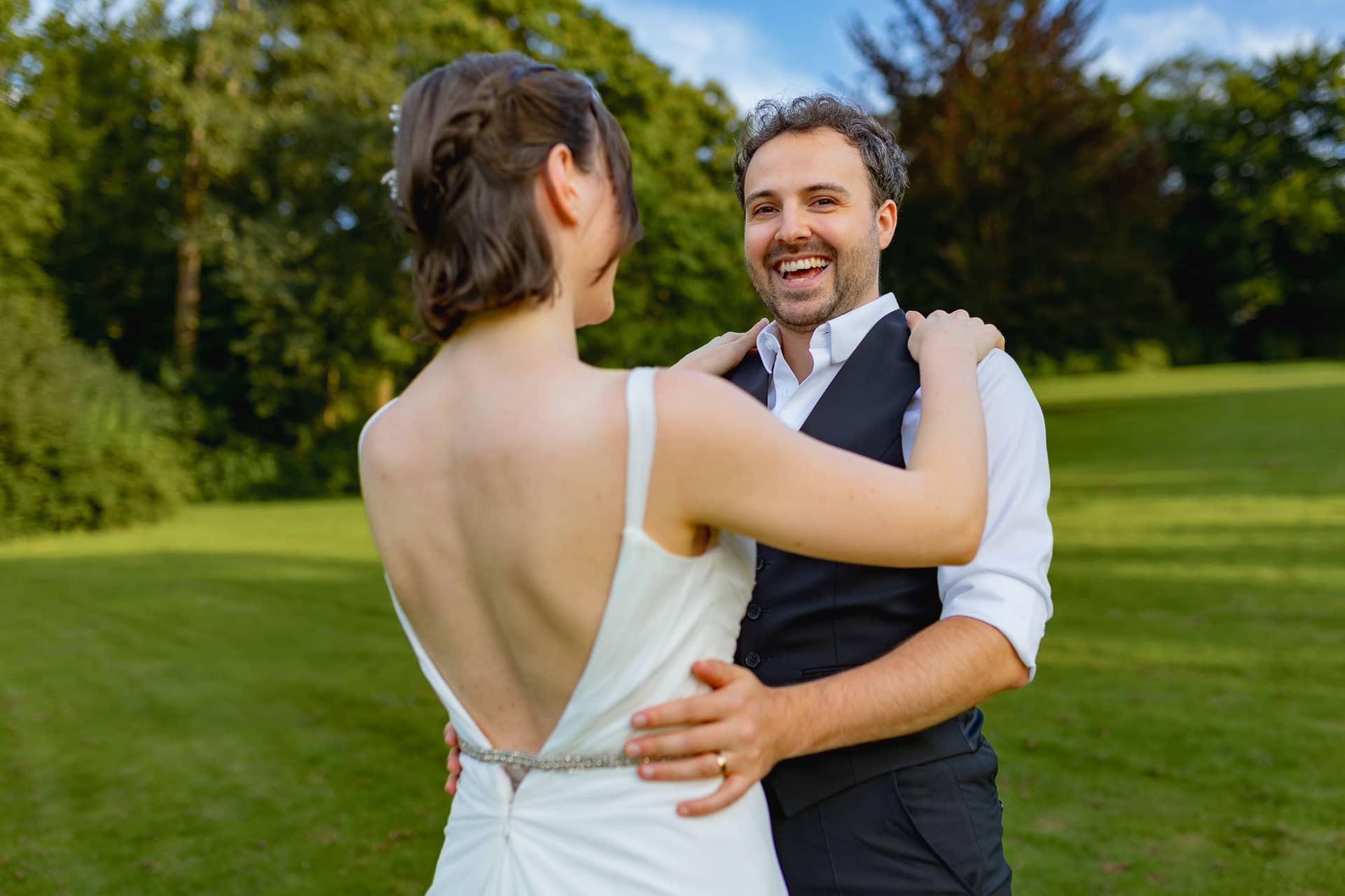 Julia Dennis Hochzeit Mannheim Brautpaarshooting Schlosspark Weinheim 4k8a0077.1VyCubk9 Julia und Dennis beim After-Wedding Shooting im Schlosspark Weinheim