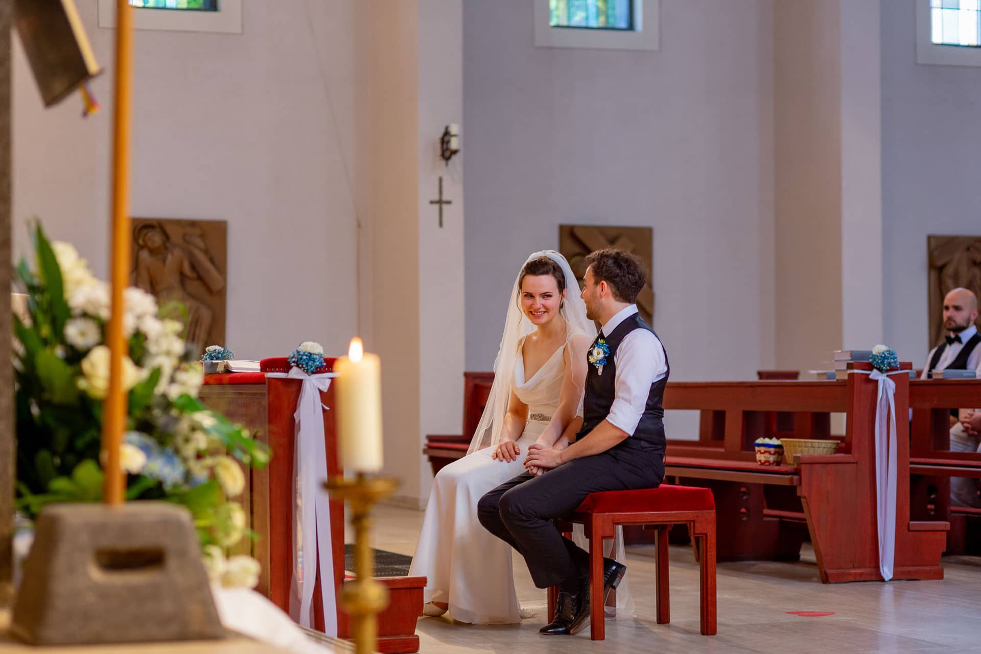 Julia Dennis Hochzeit Mannheim Trauung St Nikolaus Mannheim Mk3 5091.C0gts8iz Überblick der Trauzeremonie in der St. Nikolaus Kirche Mannheim-Neckarstadt